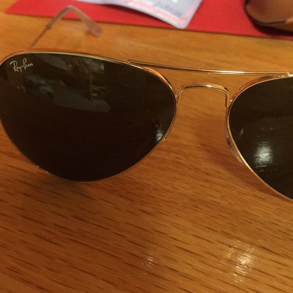 Rayban Aviator Sunglasses - Picture 7 of 7